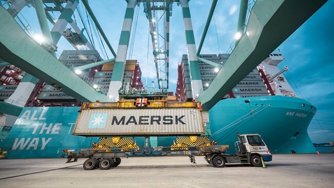 container in port